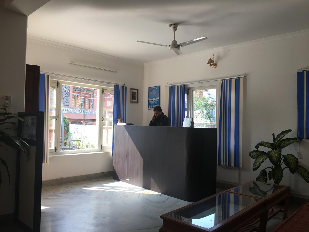 Hotel Pokhara International Extérieur photo