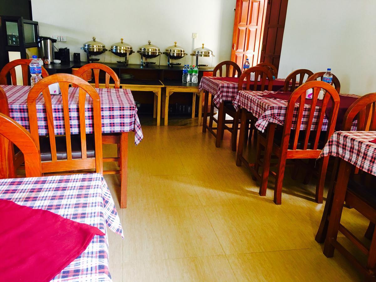Hotel Pokhara International Extérieur photo